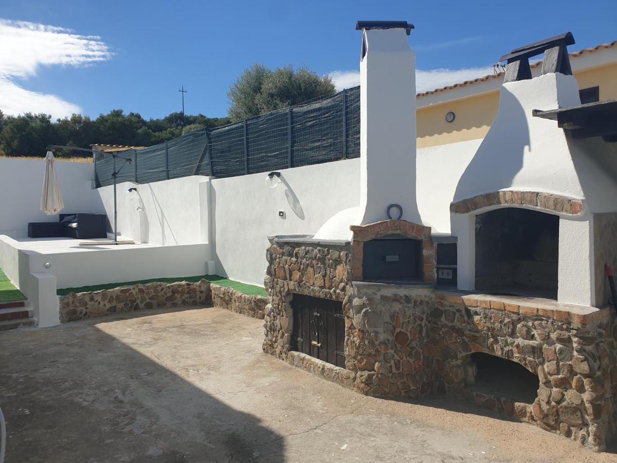 Mare E Vacanze Villa Villa San Pietro Luaran gambar